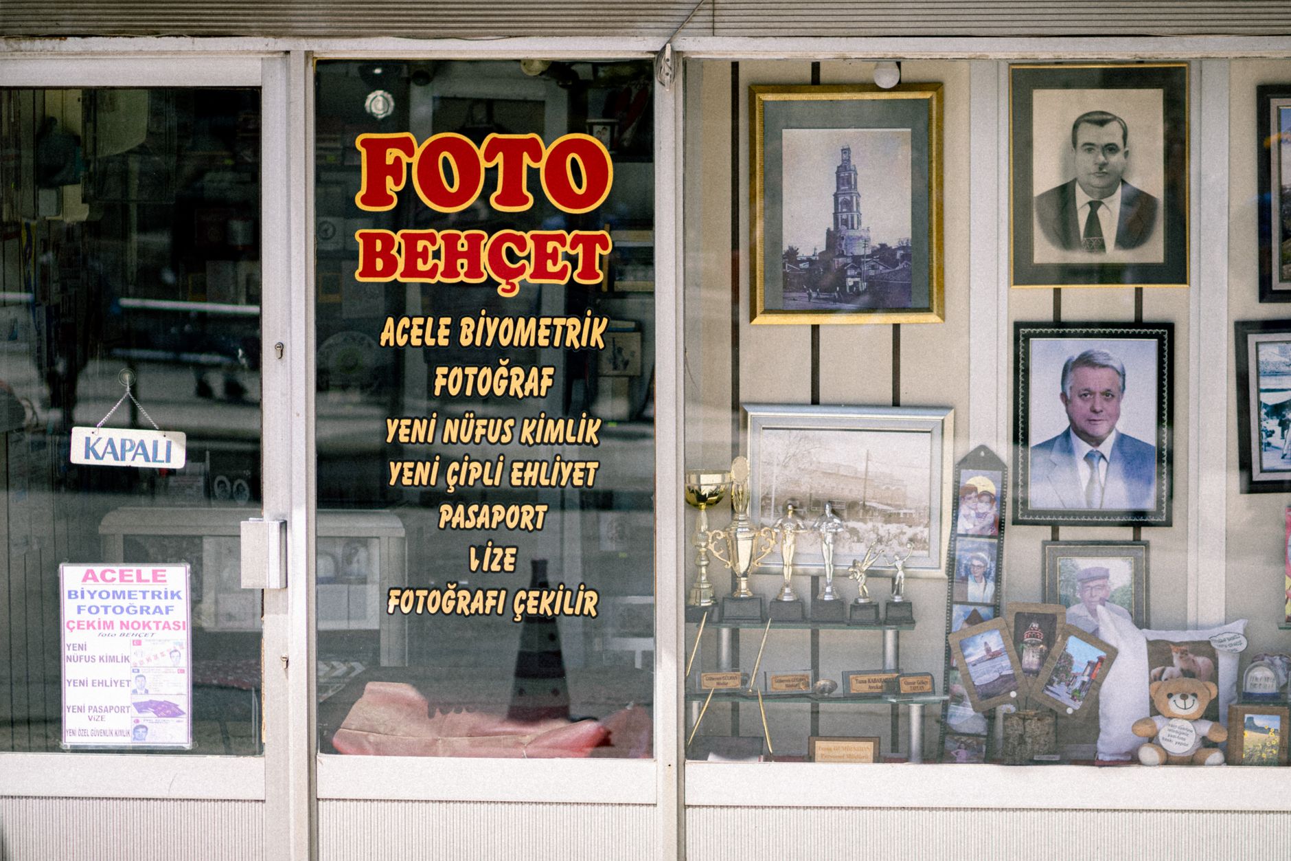 Kardeşler Oto Yıkama & Kuaför Yerel İşletme fotoğrafı 6